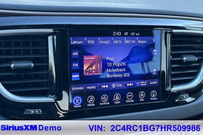 2017 Chrysler Pacifica Touring-L