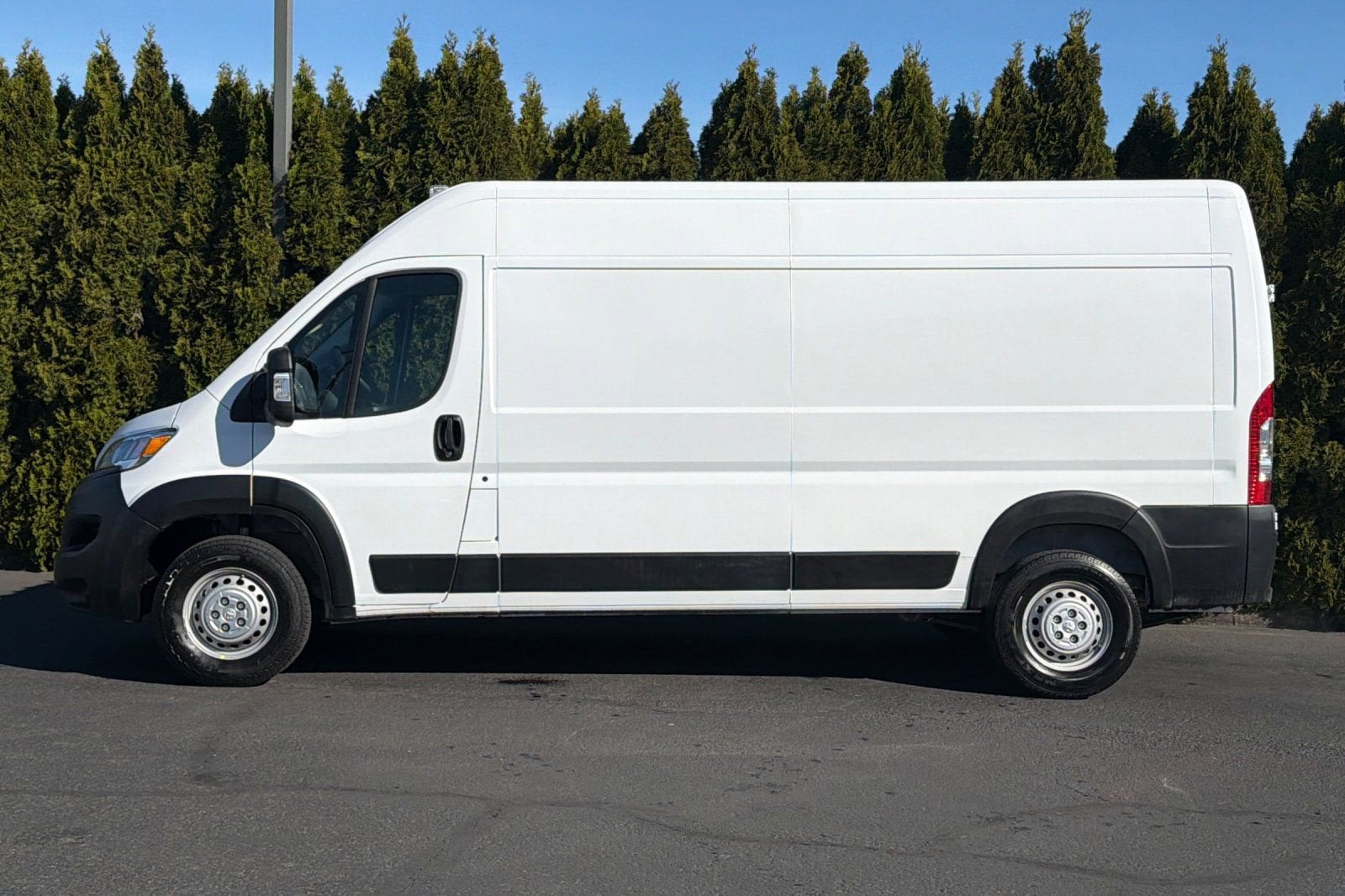 2025 RAM ProMaster Cargo Van Tradesman