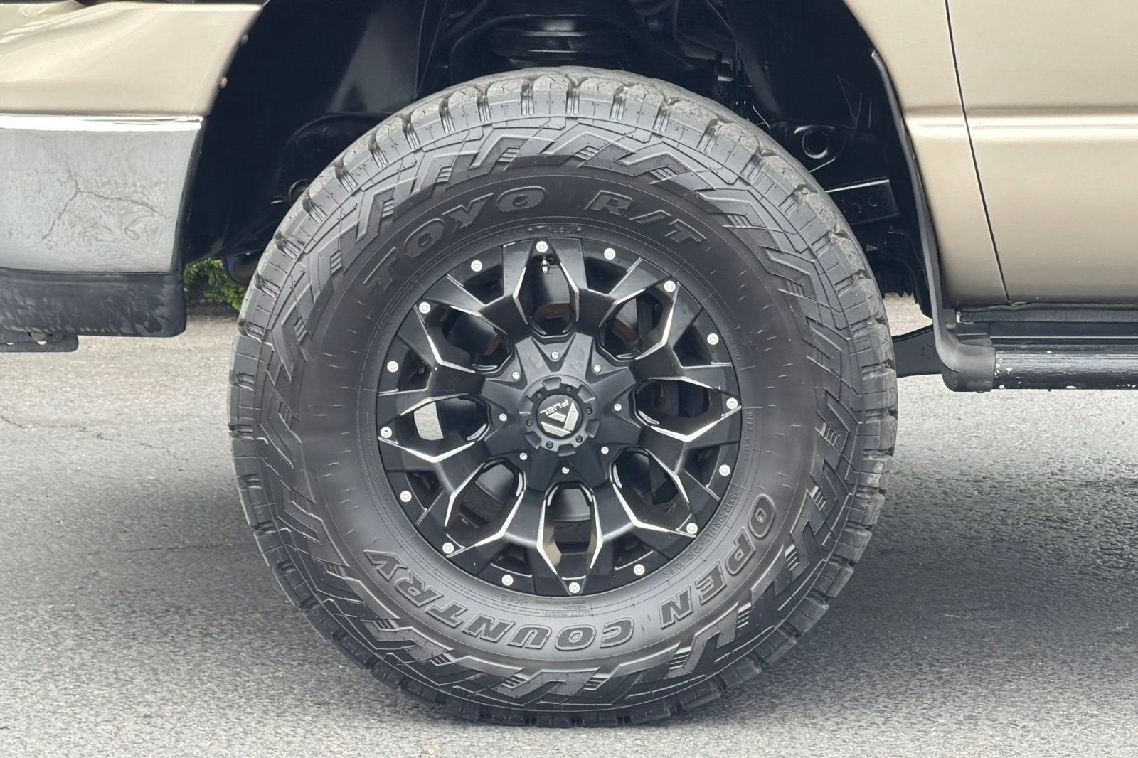 2004 Dodge Ram 2500 SLT