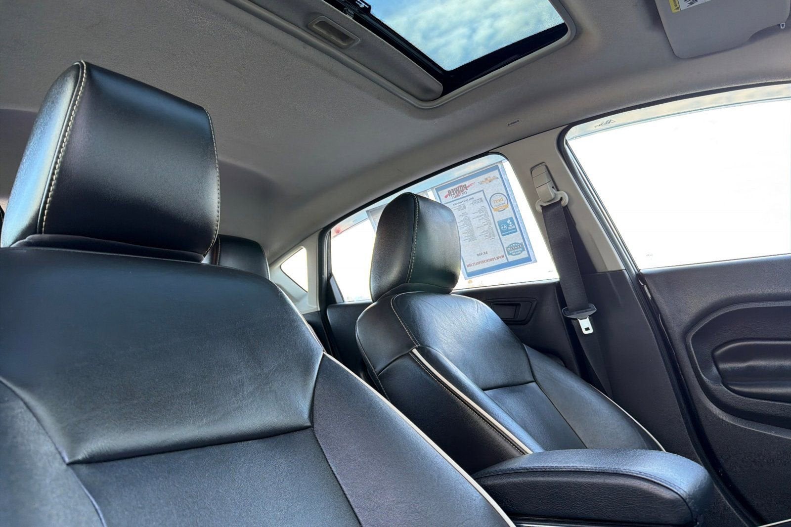 2011 Ford Fiesta SES