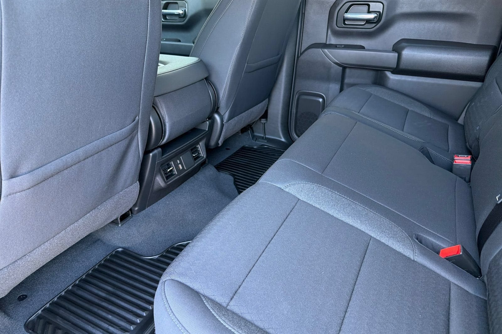 2026 Chevrolet Silverado 1500 Custom Trail Boss - Photo 9