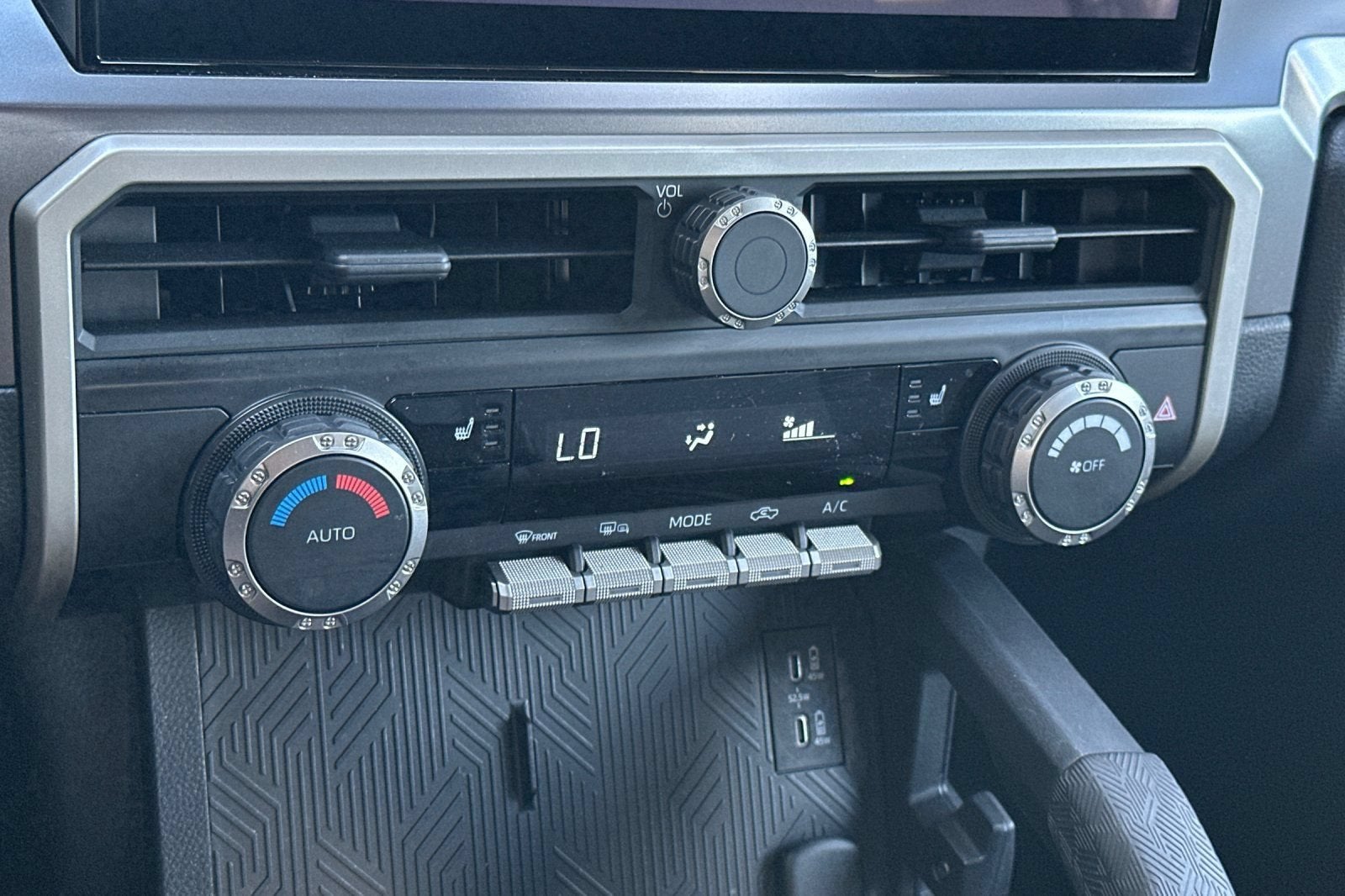 2025 Toyota Tacoma 4WD SR