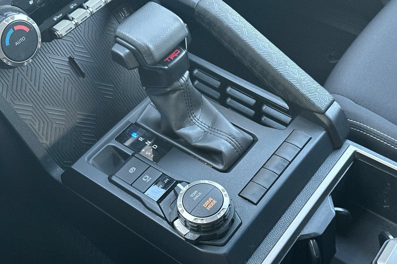 2025 Toyota Tacoma 4WD SR