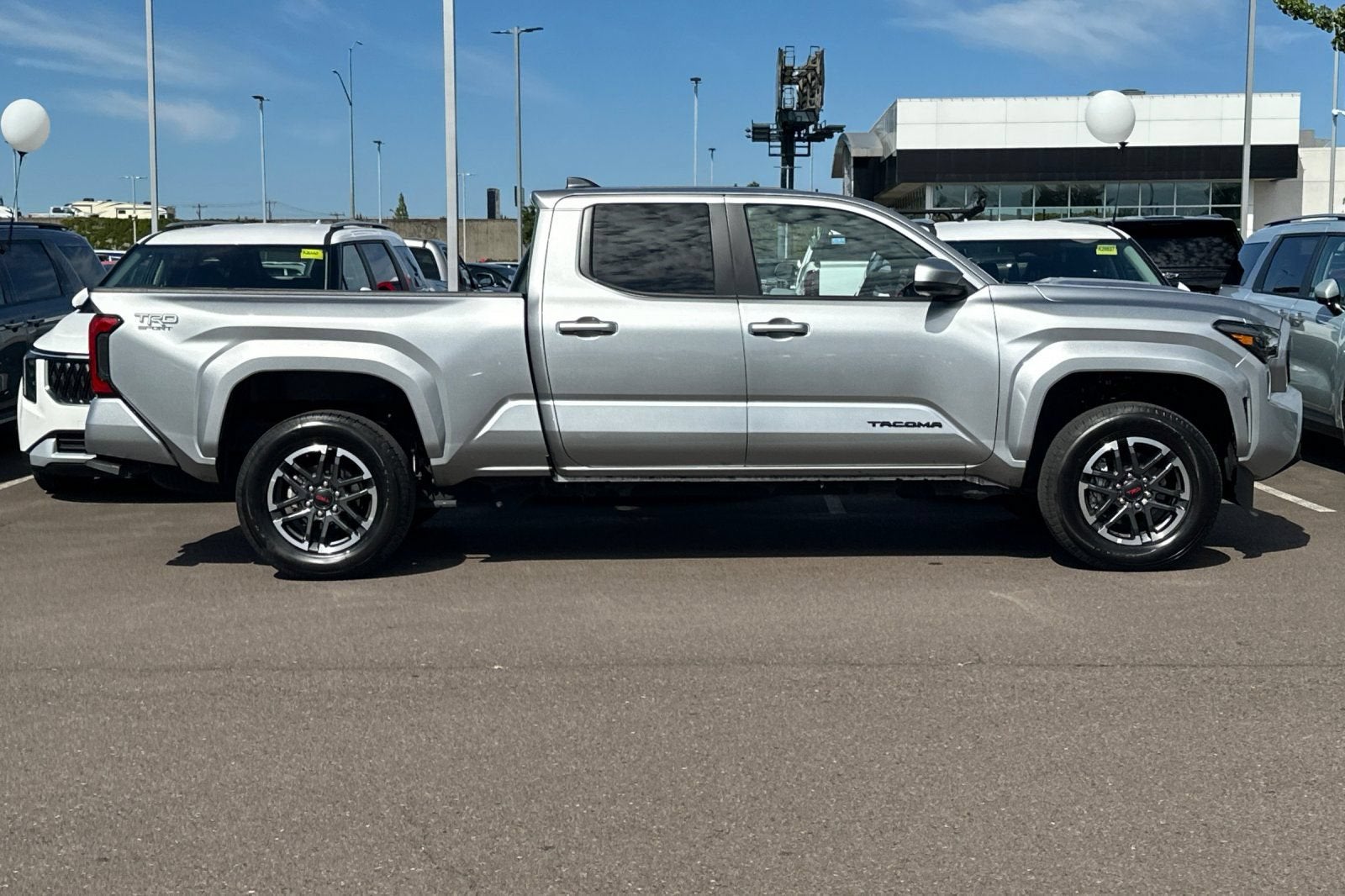 2025 Toyota Tacoma 4WD SR