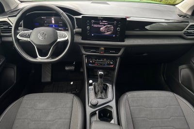 2025 Volkswagen Taos SE Black