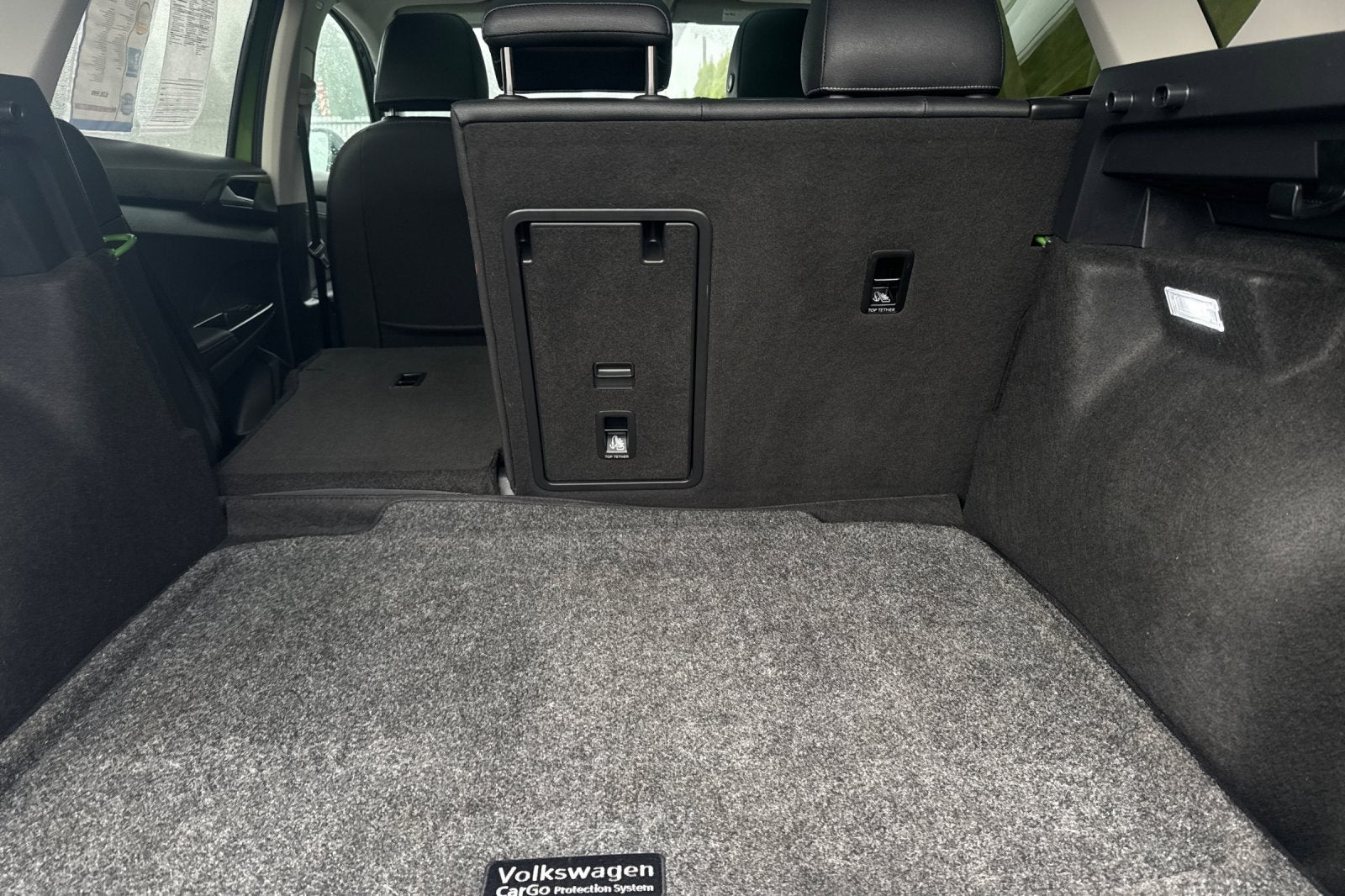 2025 Volkswagen Taos SE Black