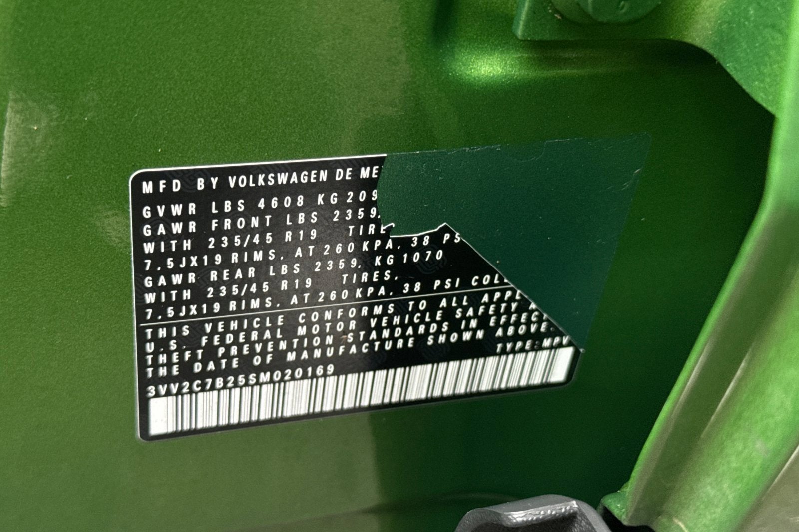 2025 Volkswagen Taos SE Black