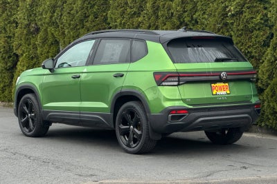 2025 Volkswagen Taos SE Black