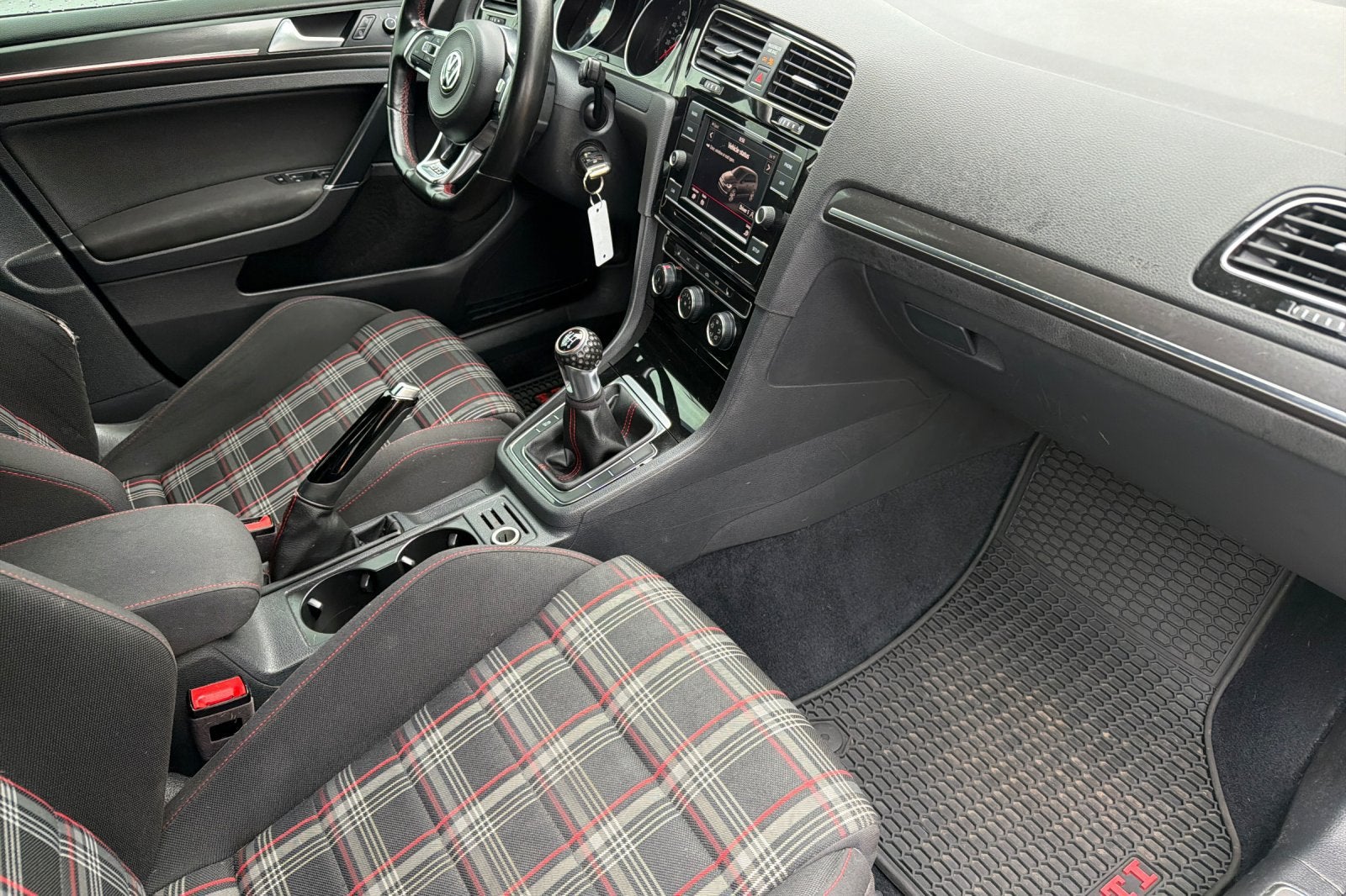 2018 Volkswagen Golf GTI S