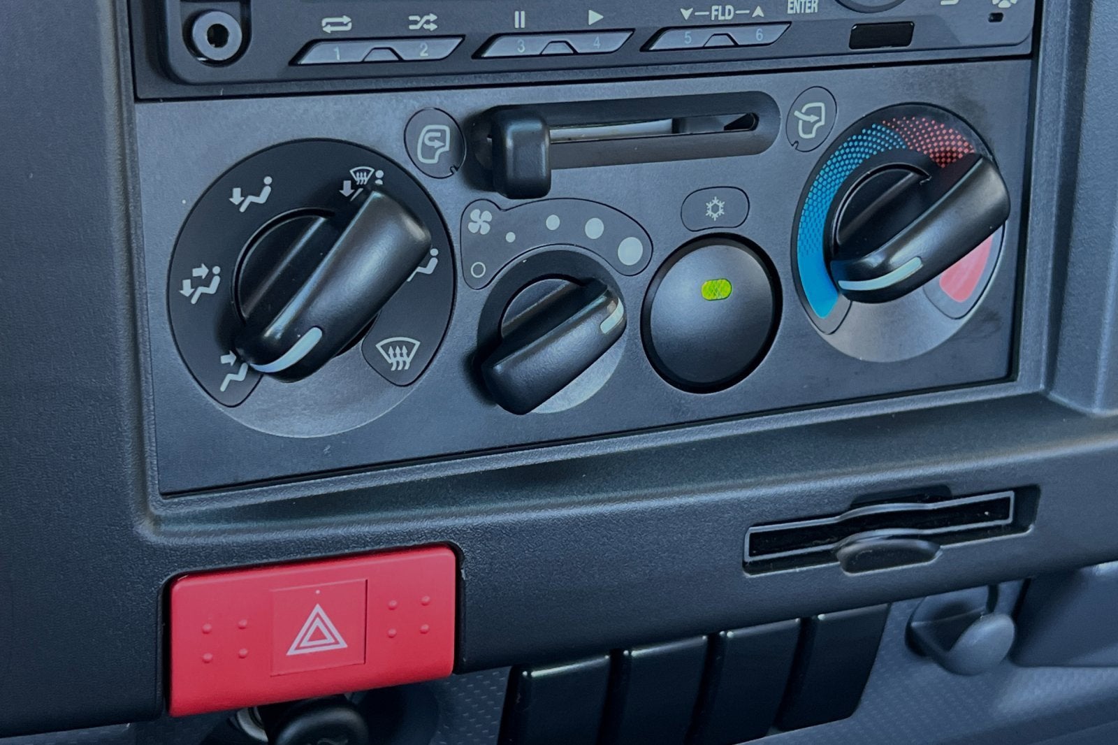 2025 Chevrolet Low Cab Forward 5500 XG Base