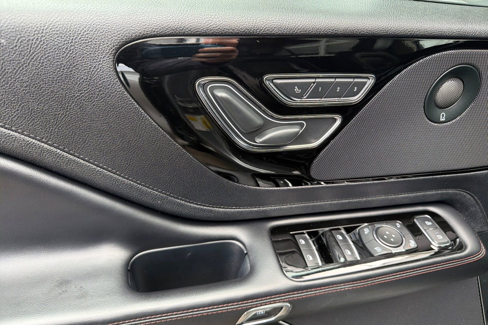 2020 LINCOLN TR AVIATOR Base