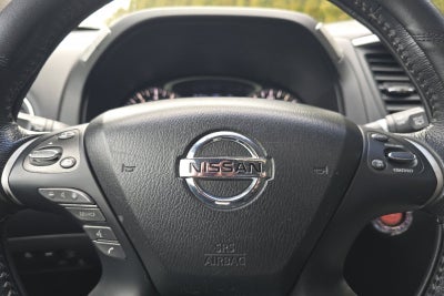 2013 Nissan Pathfinder Platinum