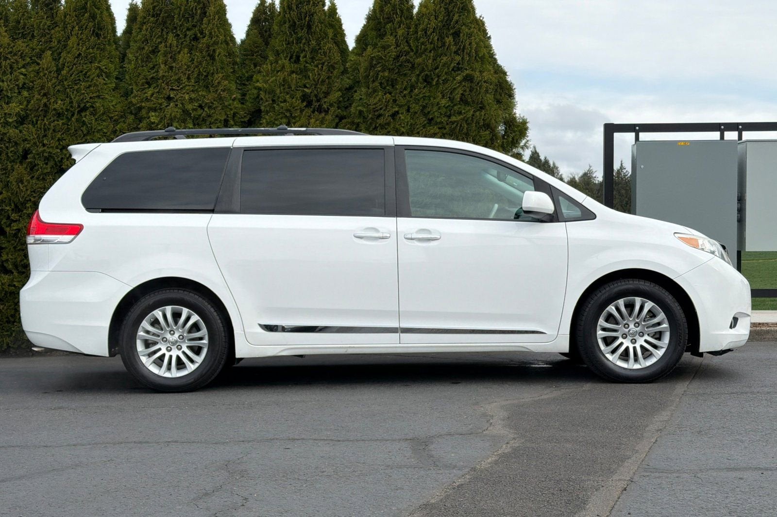 2012 Toyota Sienna XLE AAS