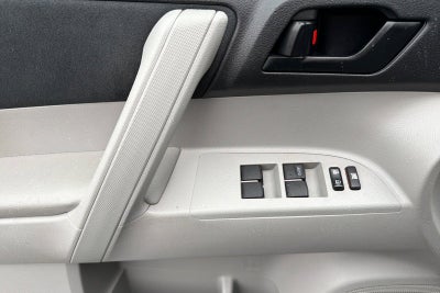 2012 Toyota Highlander 4DR FWD I4