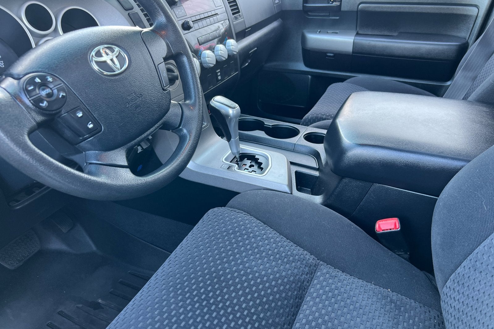 2012 Toyota Tundra 4WD Truck CREW 4WD V8 5.7 G