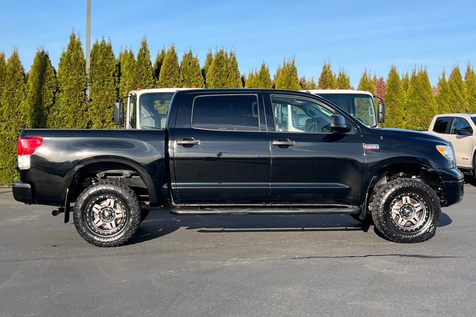 2012 Toyota Tundra 4WD Truck CREW 4WD V8 5.7 G