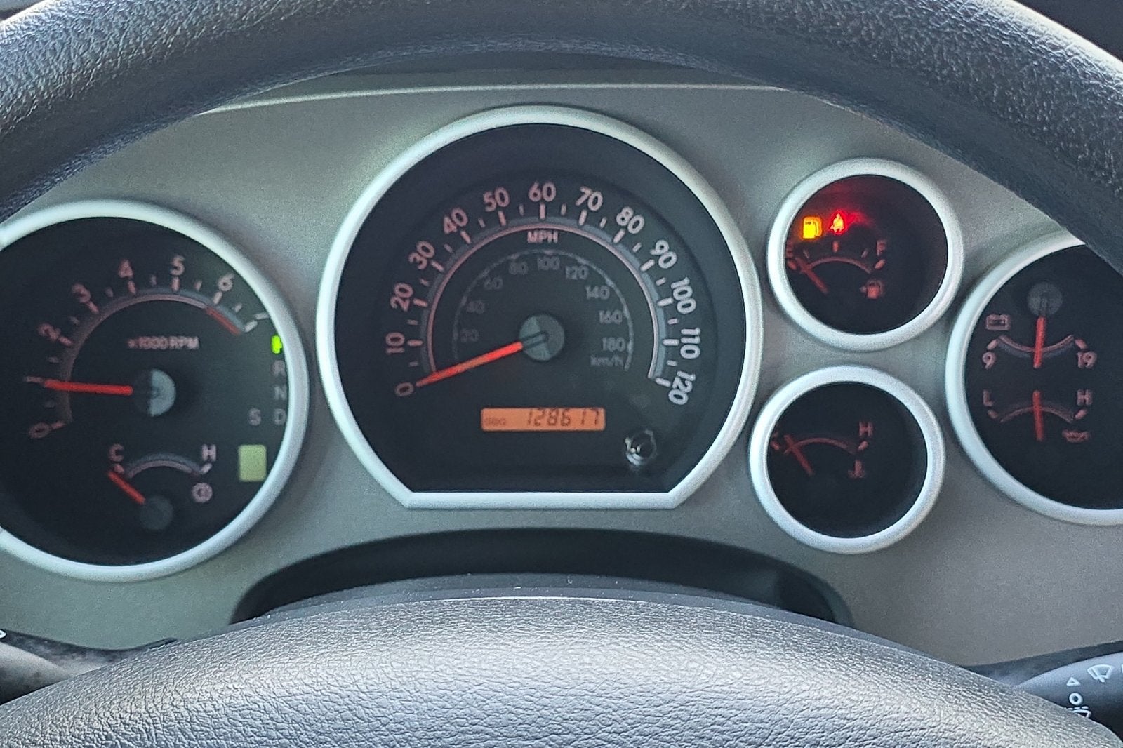 2013 Toyota Tundra 4WD Truck DBL 4WD V8 4.6 SR