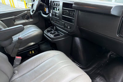 2022 GMC Savana Cutaway 3500 Gas