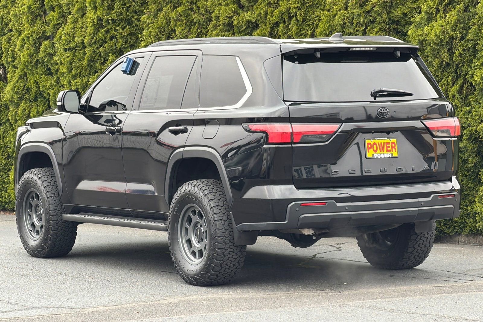 2024 Toyota Sequoia SR5
