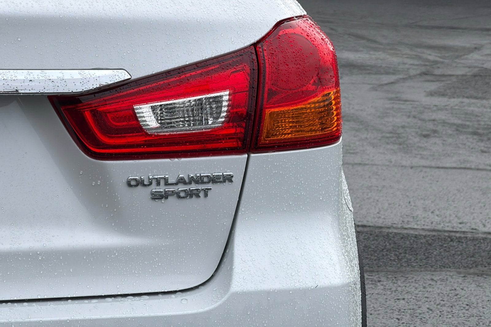 2018 Mitsubishi Outlander Sport ES 2.0