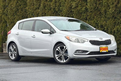 2016 Kia Forte 5-Door EX