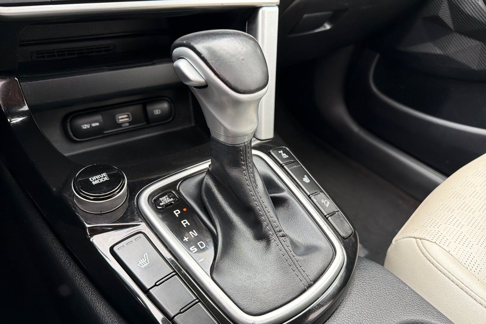 2023 Kia Seltos EX - Photo 22