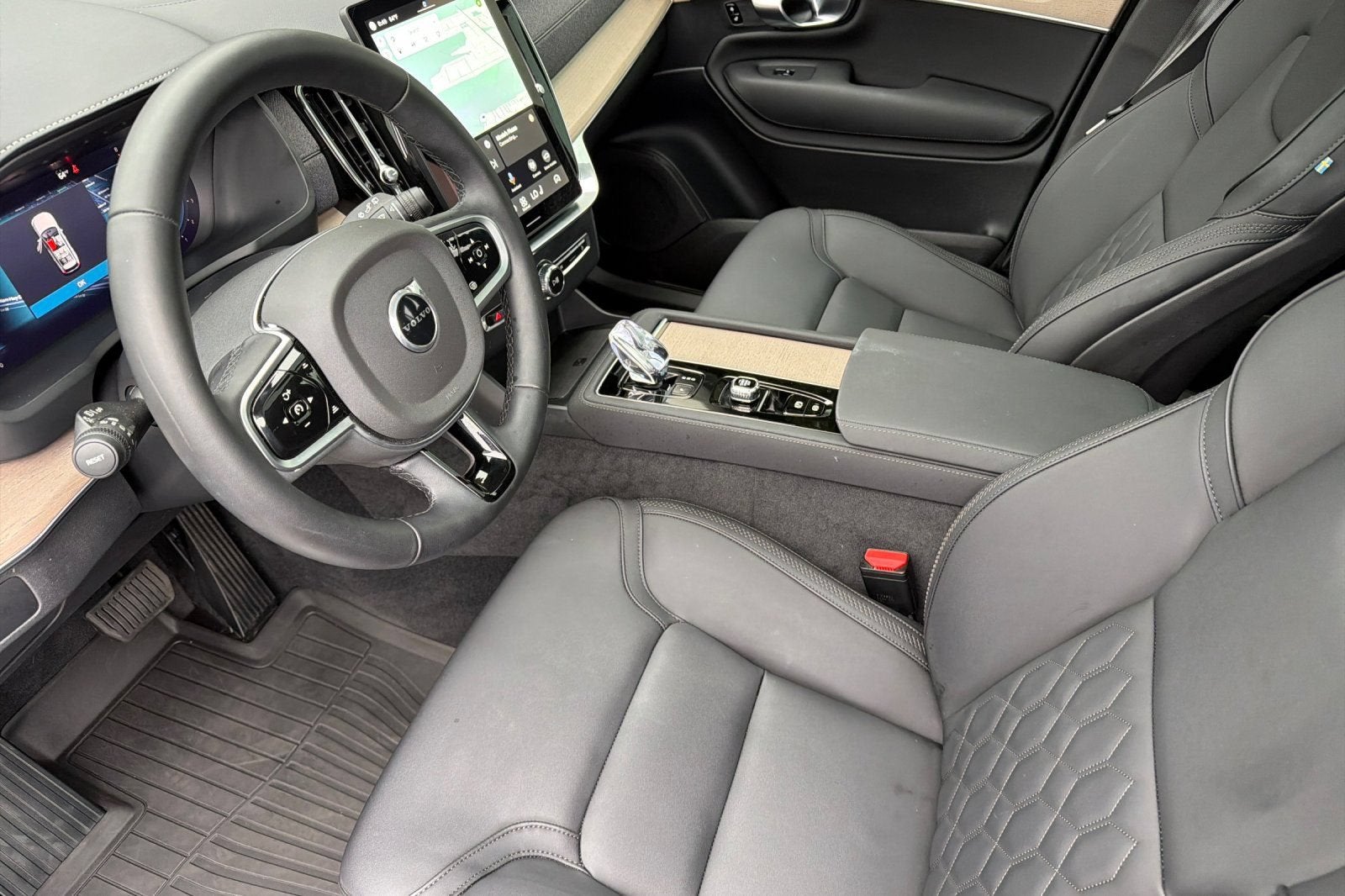 2025 Volvo XC90 Plus