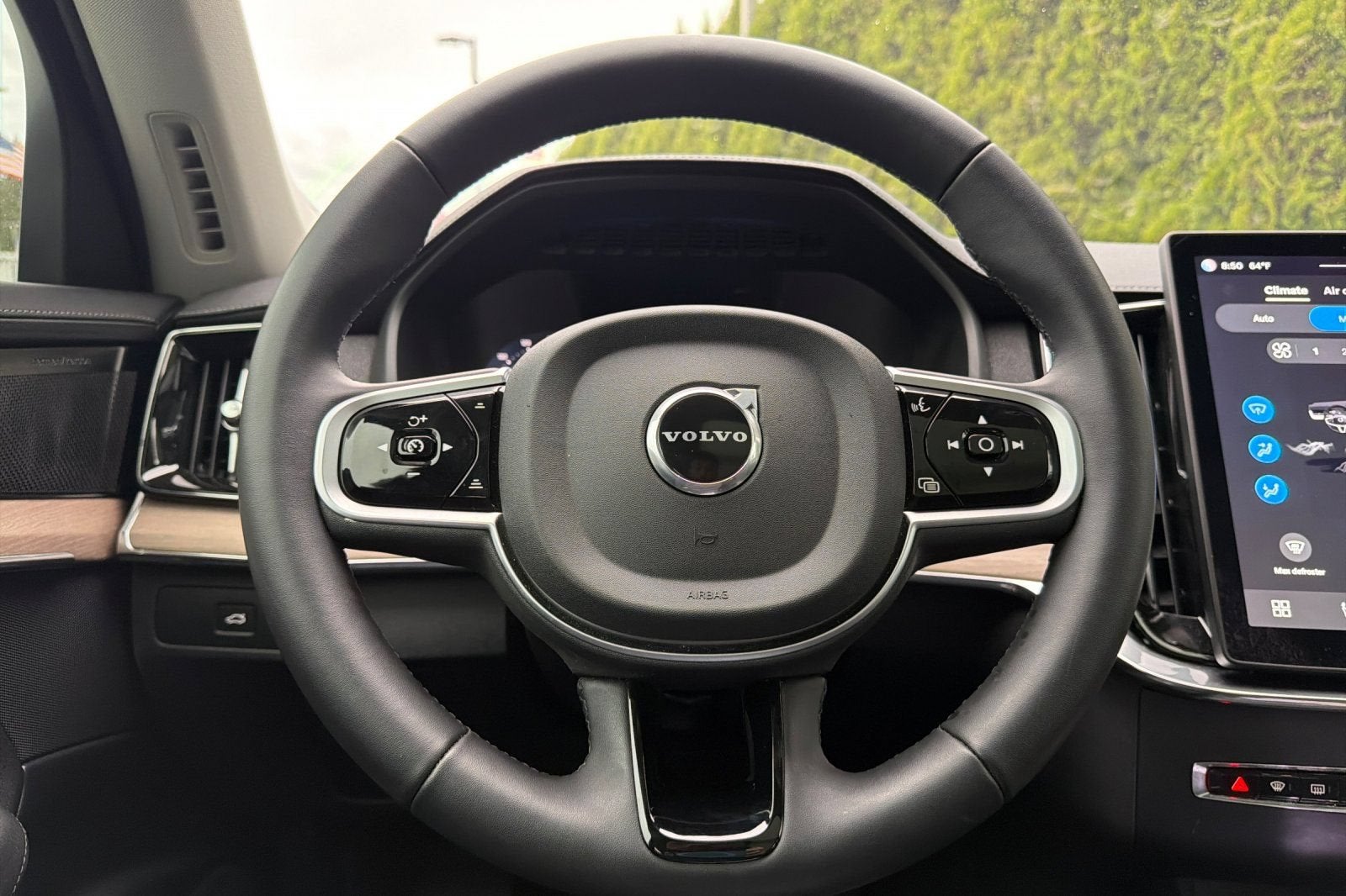 2025 Volvo XC90 Plus