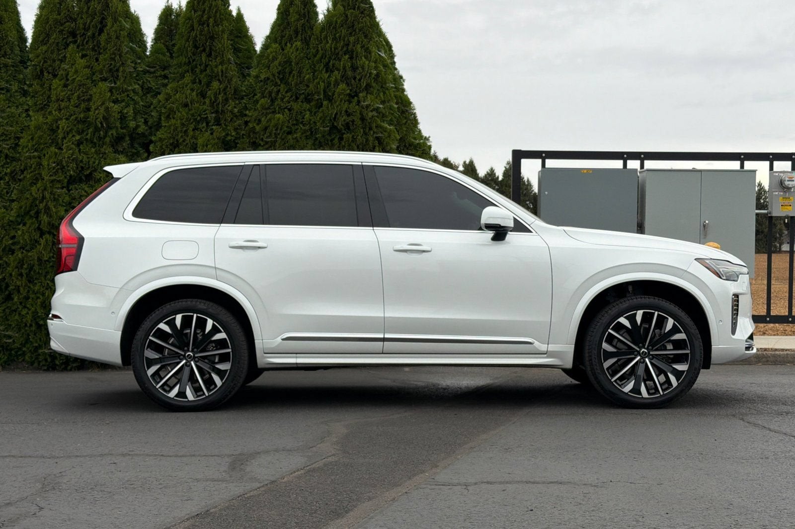 2025 Volvo XC90 Plus