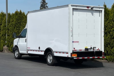 2022 Chevrolet Express Cutaway '14 Box w/ Side Door Base