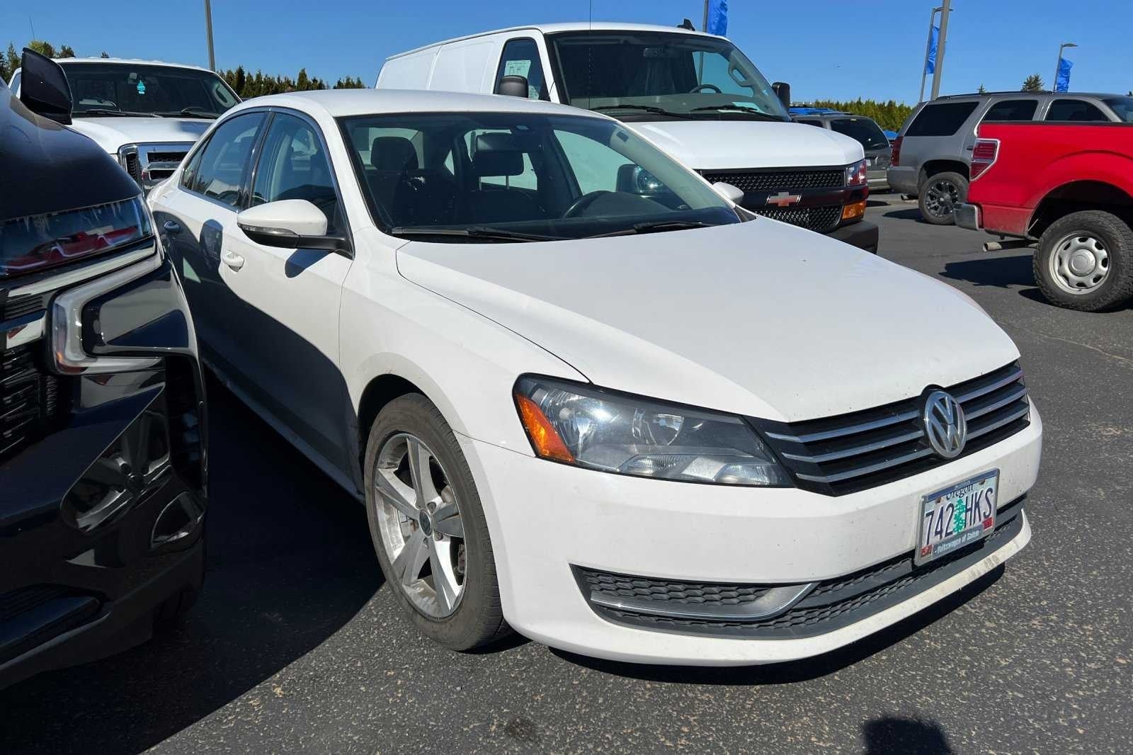 Used 2012 Volkswagen Passat SE with VIN 1VWBP7A39CC025632 for sale in Sublimity, OR