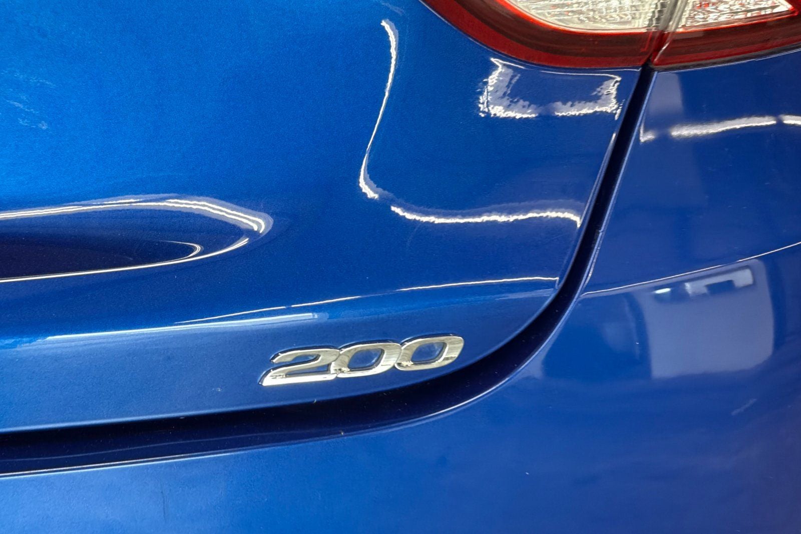 2016 Chrysler 200 Limited