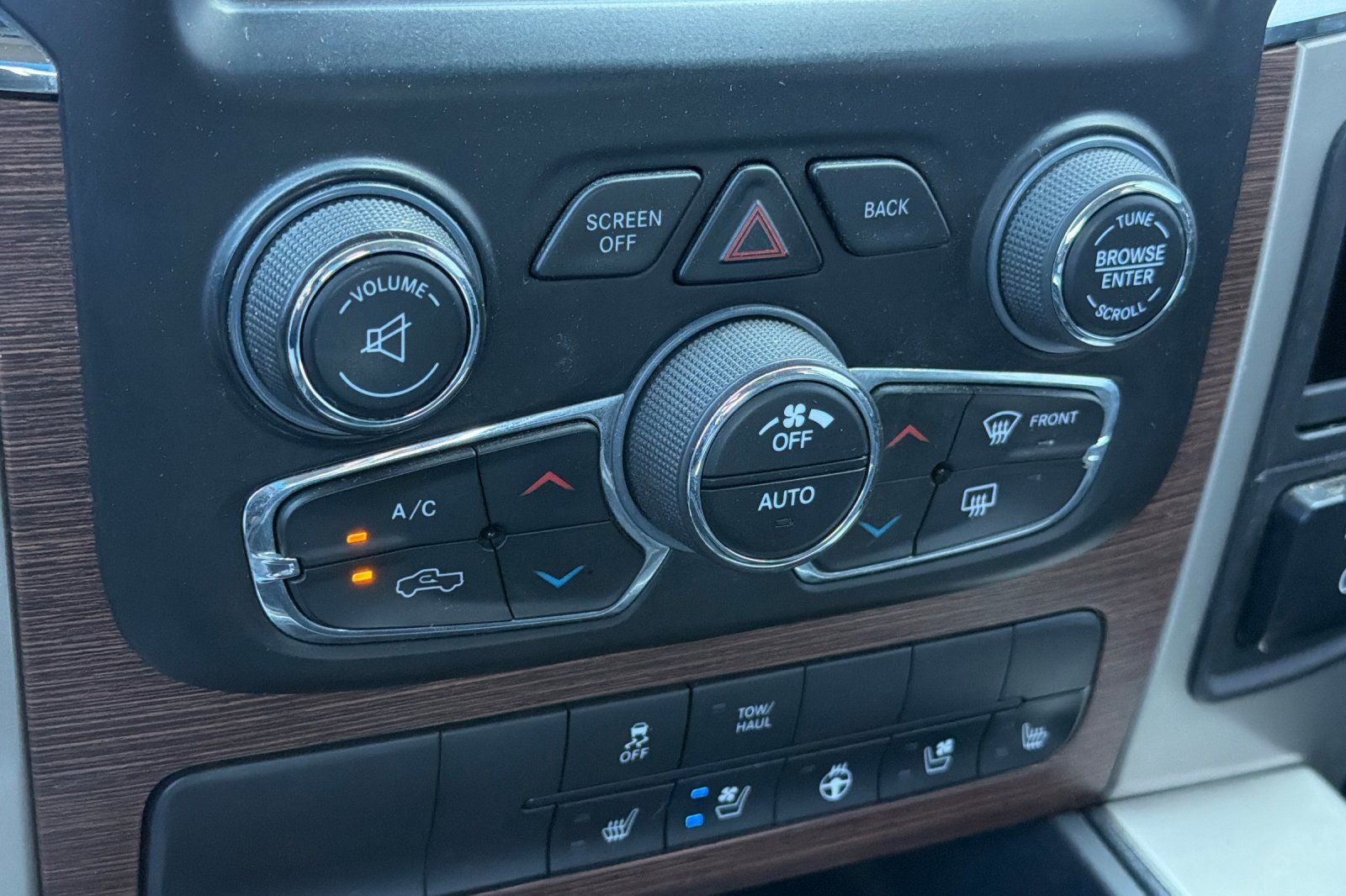 2015 RAM 1500 Laramie