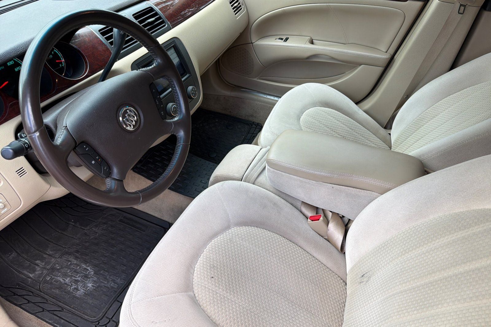 2010 Buick Lucerne CX