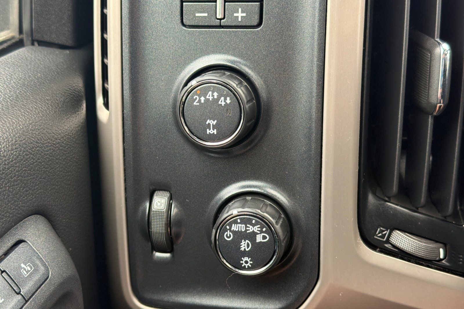 2017 GMC Sierra 3500HD Denali
