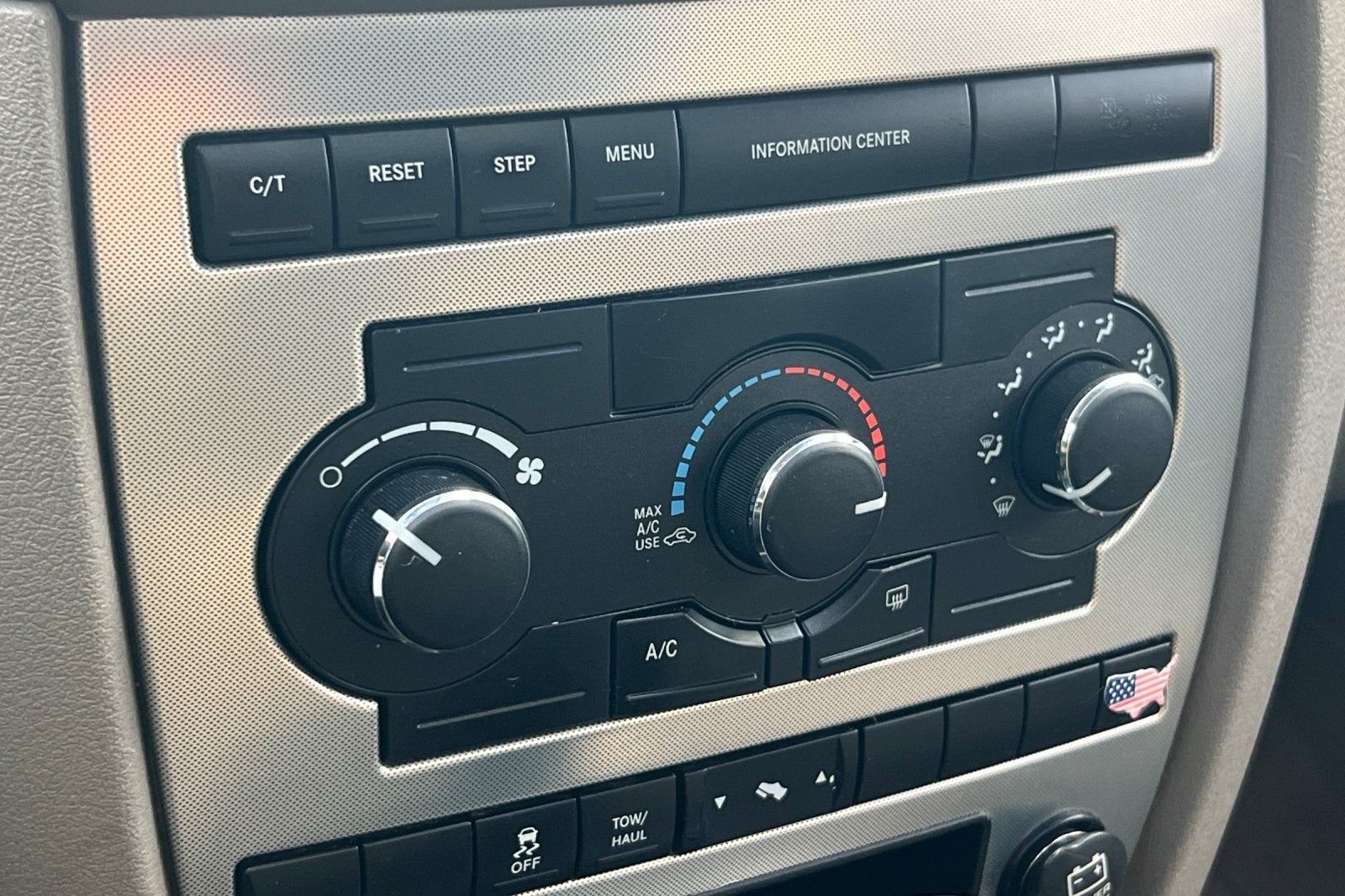 2005 Jeep Grand Cherokee Laredo