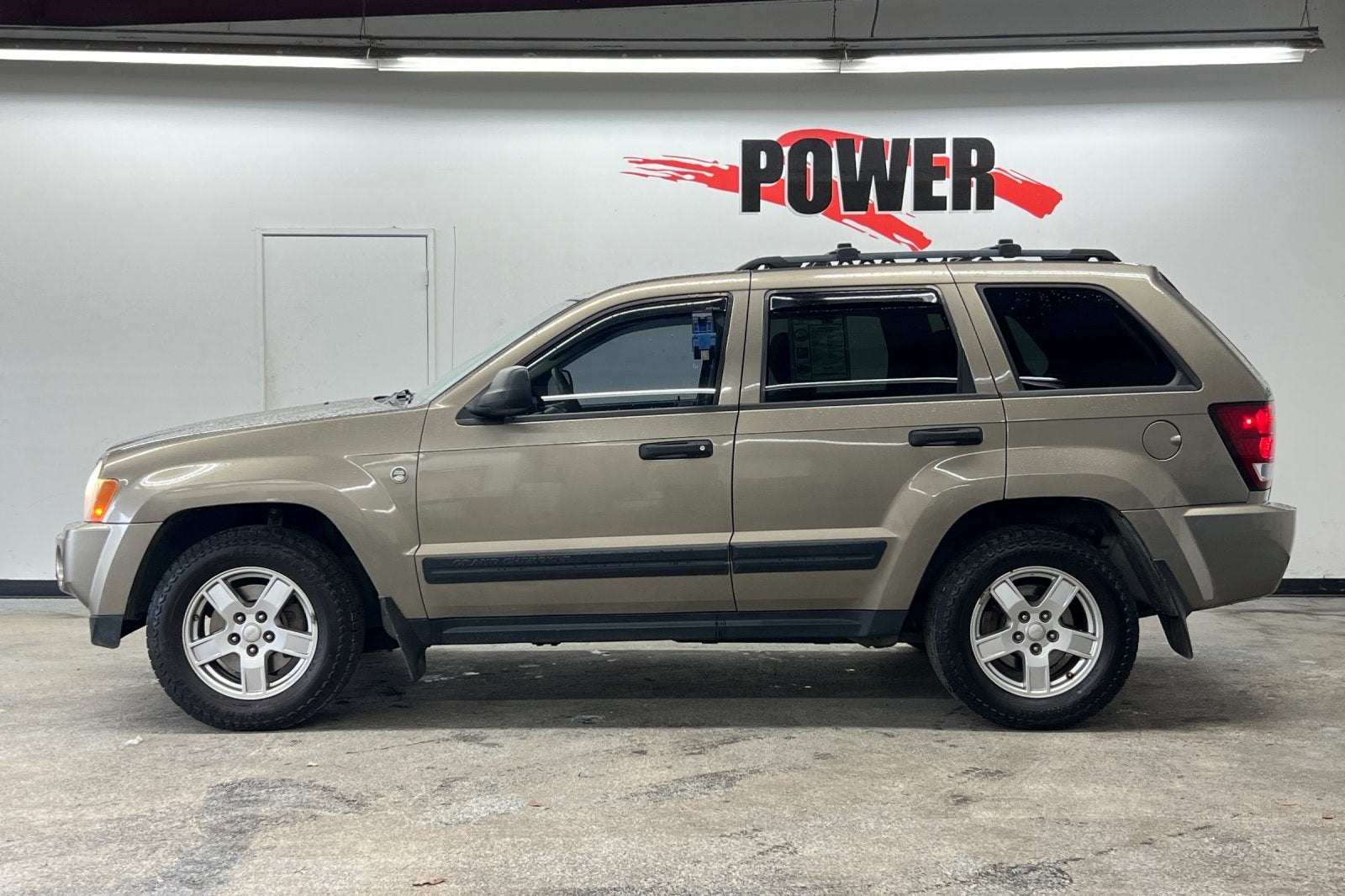 2005 Jeep Grand Cherokee Laredo