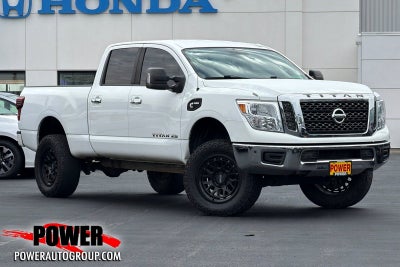 2018 Nissan Titan XD SV