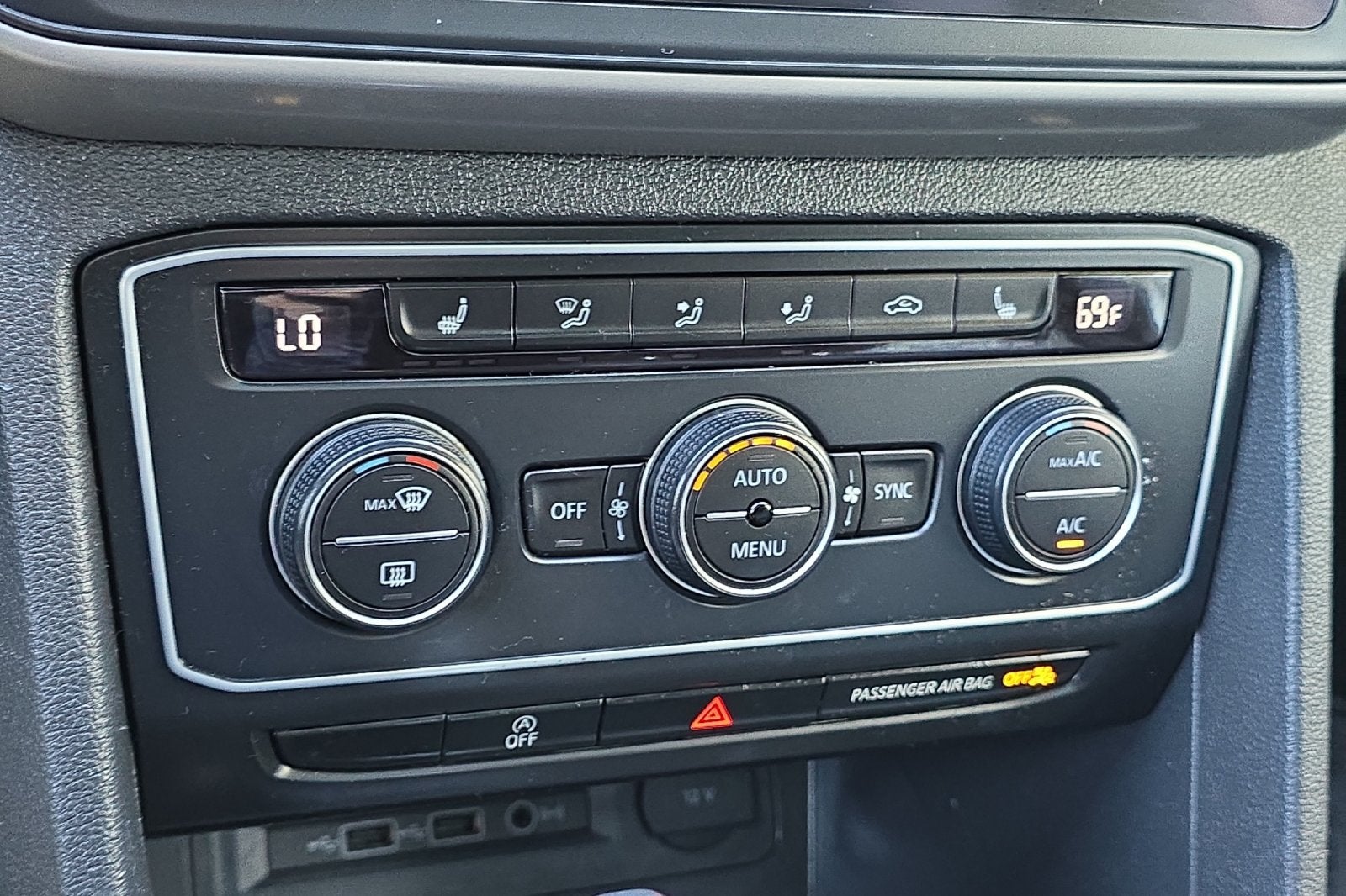2020 Volkswagen Atlas Cross Sport 3.6L V6 SE w/Technology R-Line 4Motion
