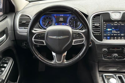 2019 Chrysler 300 Touring