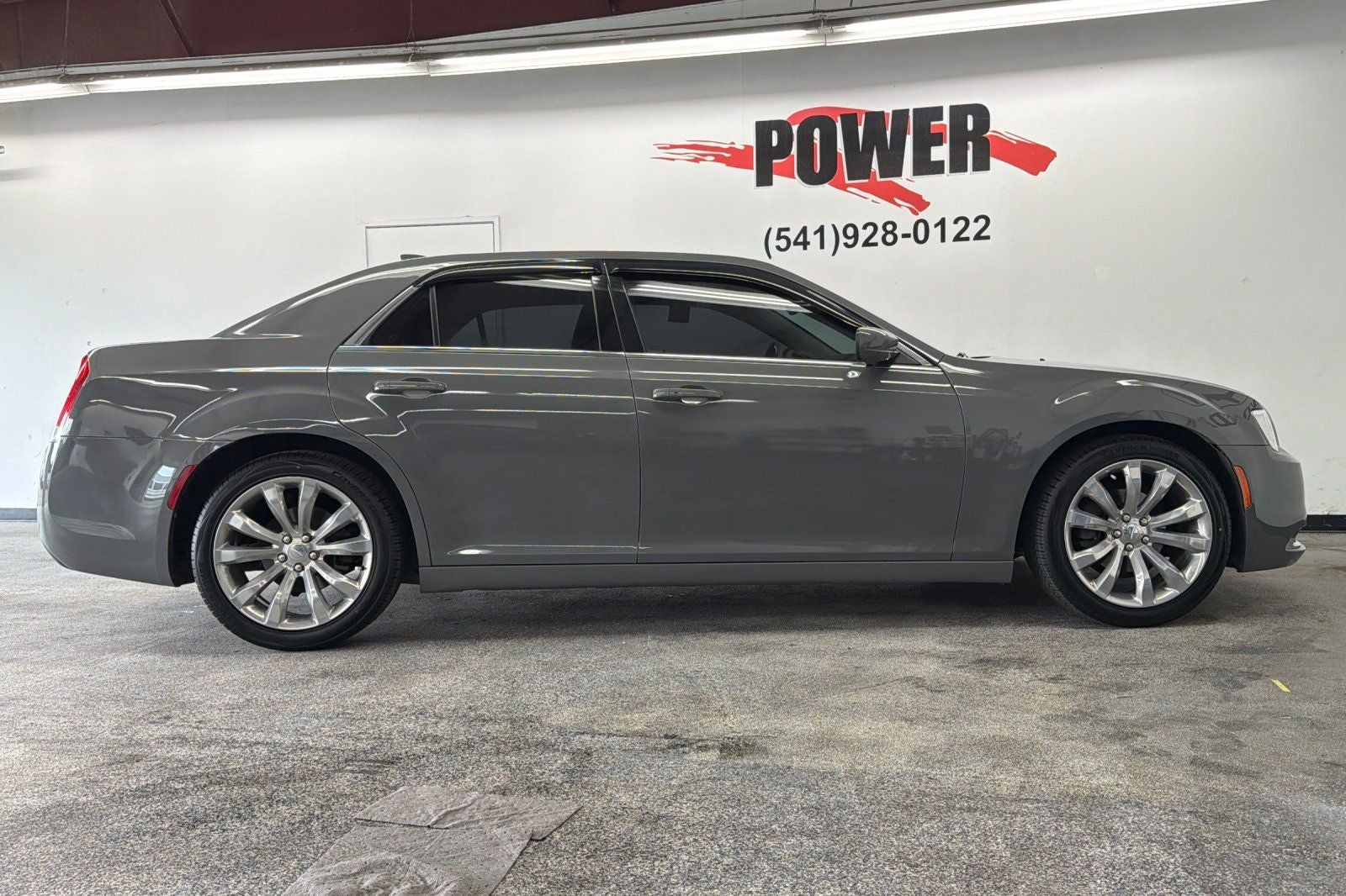 2019 Chrysler 300 Touring