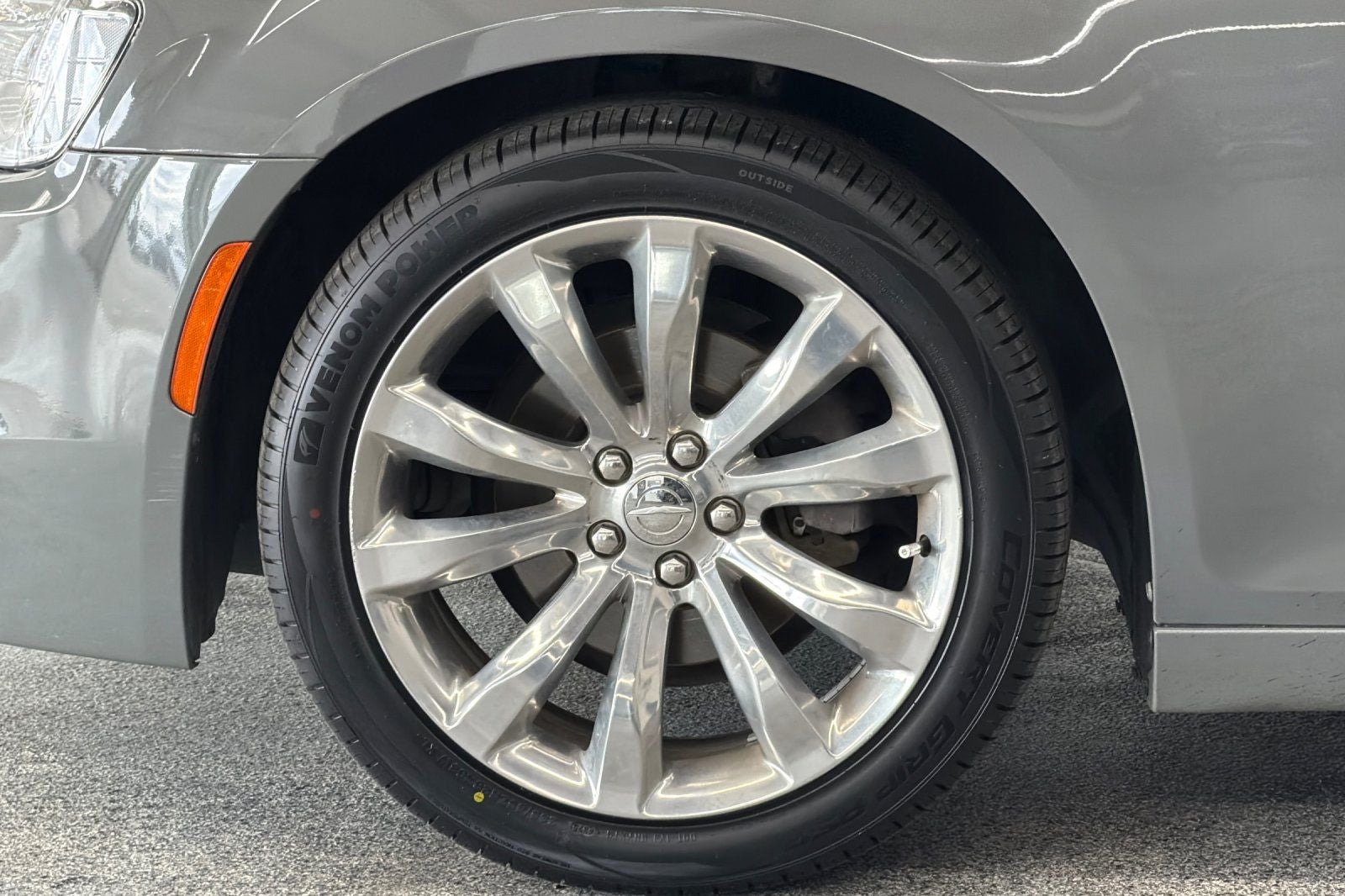 2019 Chrysler 300 Touring