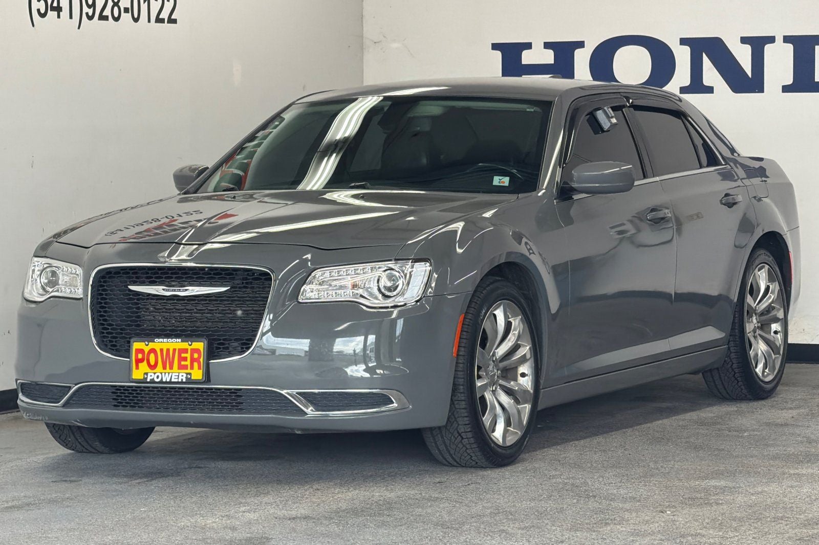 2019 Chrysler 300 Touring