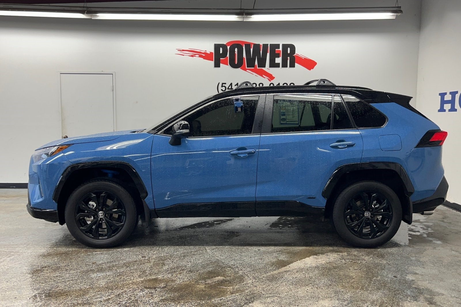 2025 Toyota RAV4 Hybrid XSE