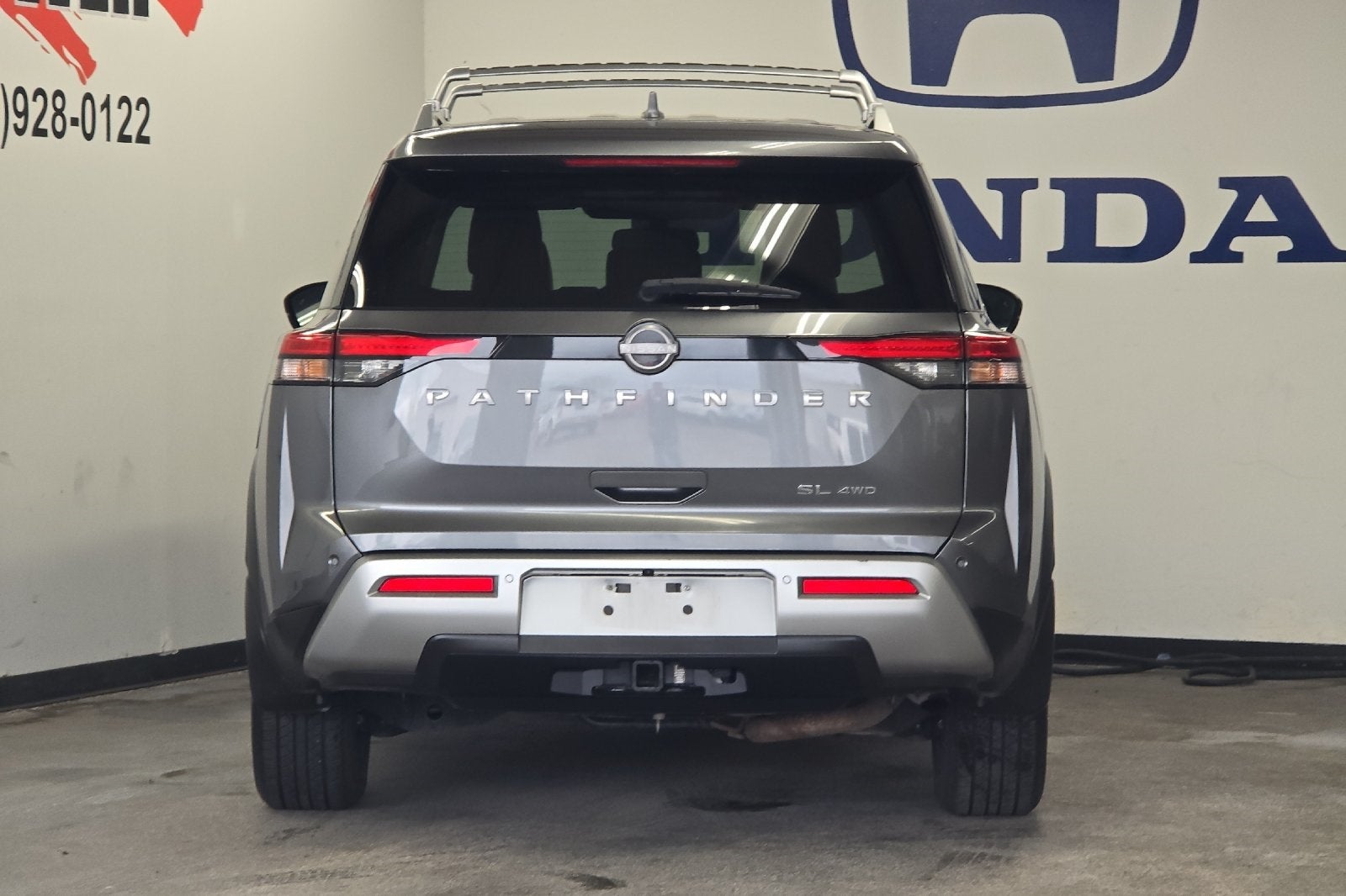 2022 Nissan Pathfinder SL