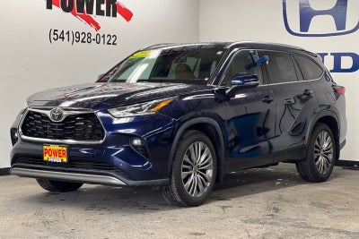 2022 Toyota Highlander Platinum