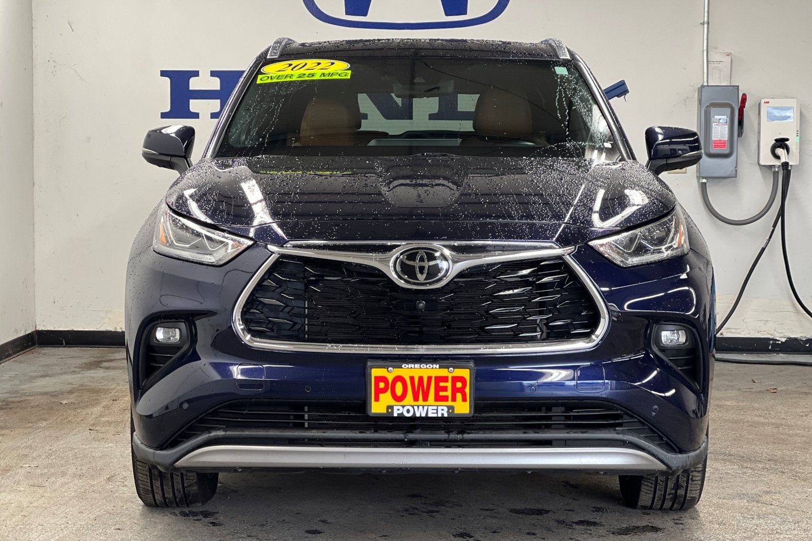 2022 Toyota Highlander Platinum