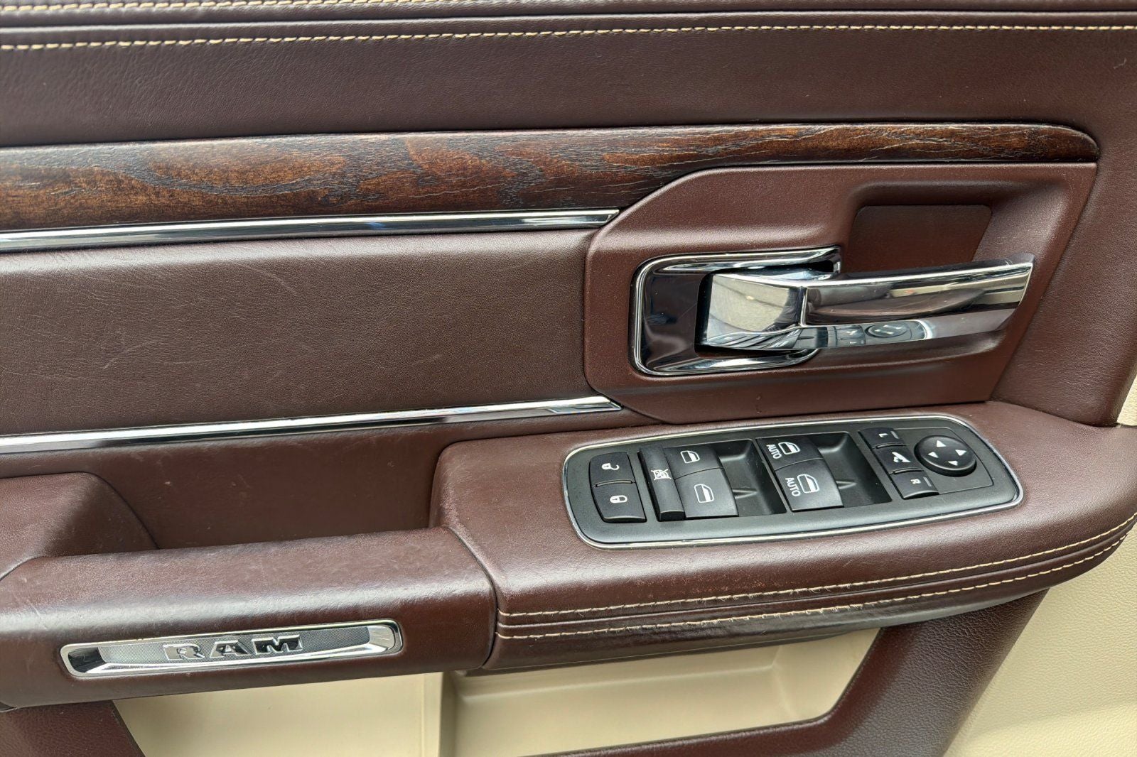 2013 RAM 1500 Laramie Longhorn