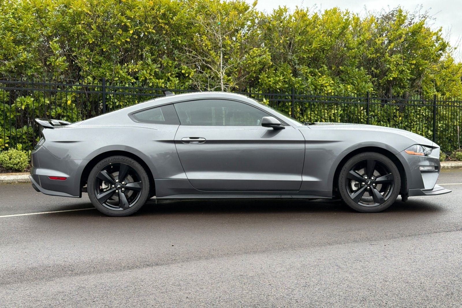 2021 Ford Mustang EcoBoost