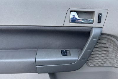 2008 Ford Focus Base